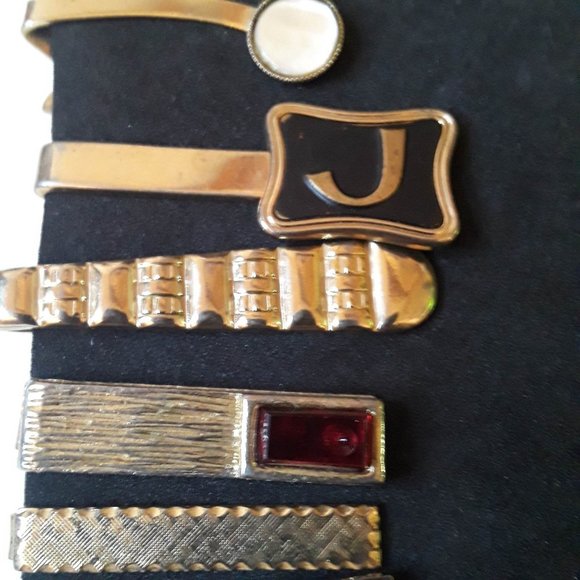18 VINTAGE TIE CLIPS 2 COLLAR CLIPS 4 OLD CUFFLINKS (1) HICKOK + 11 OTHER CLIPS - Picture 3 of 4